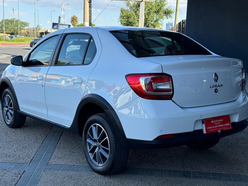 Renault Logan INTENS CVT