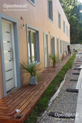 Venta Duplex 2 Dorm. En Barrio Los Jazmines