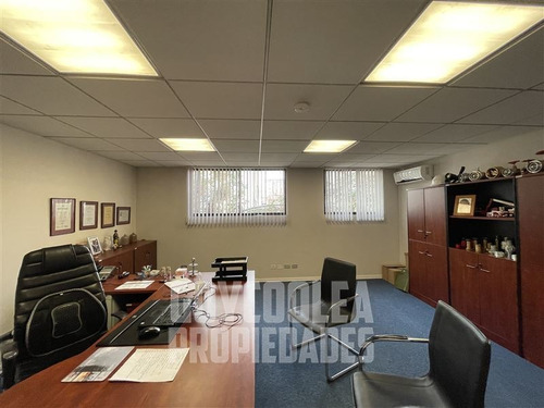Imagen 7 de 22 de Oficina En Venta En Santiago
