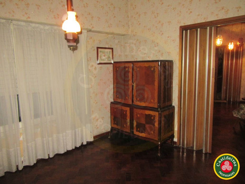 Venta - Chalet En Triplex - 4 Dormitorios - Parque - Cochera - Apta Credito - Aceta Permuta !!!!