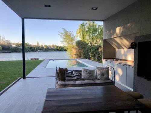 Imagen 15 de 30 de Casa En Venta En Barrio Cerrado Santa Barbara