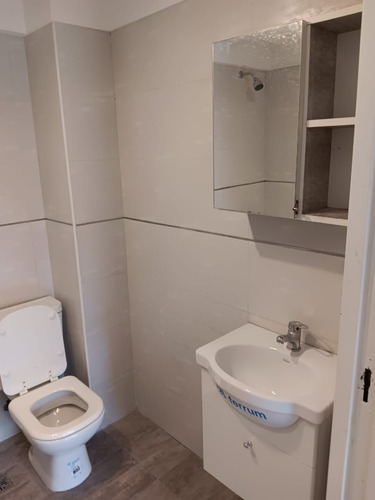 1 Amb A La Calle Lujo Baño Comp Aire Apto Prof Con Sector Quincho Parrilla 8 Años