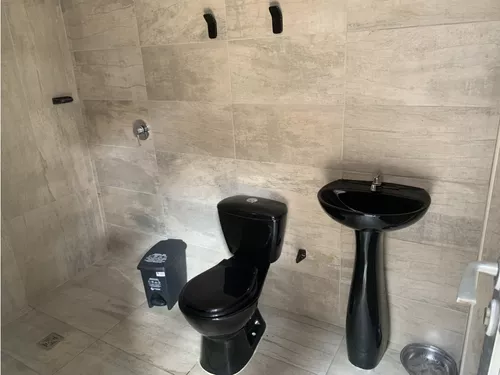 Arriendo Bodega Laureles