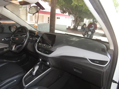 Chevrolet Onix 1.0T Premier Sedan At