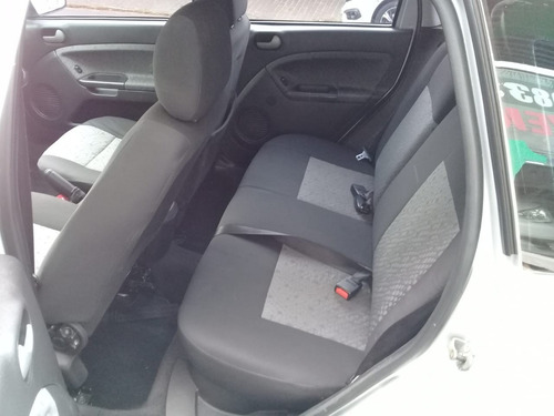 Ford Fiesta Class 1.6 Prata 2013