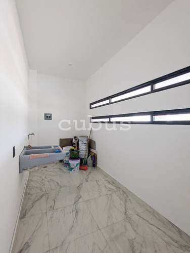 Casa Con Alberca En Venta En Fraccionamiento En Oaxtepec, Morelos