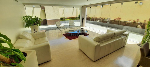 Imagen 2 de 15 de Casa En Venta Clnas De Vista Alegre 22-11279 Caro Fermoso 0424-2083128