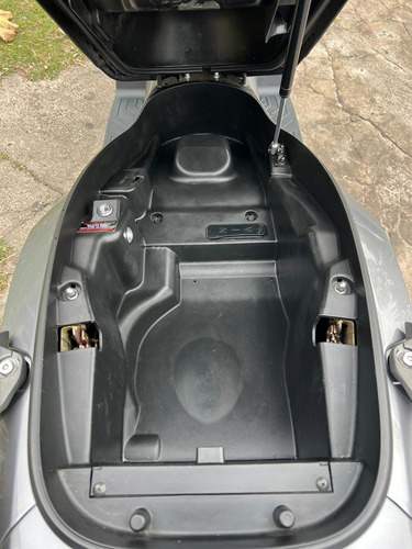 Imagen 2 de 6 de Kymco X-town 250i