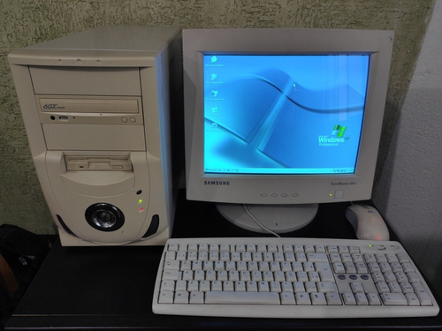 Pc Gamer Retrô Com Windows Xp Completo Ponto Para Uso