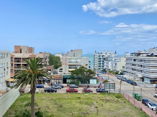 Imagen 7 de 15 de Peninsula - Punta Del Este Peninsula