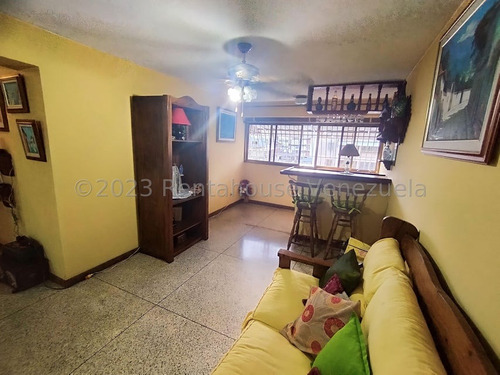 Apartamento En Venta En Parroquia Altagracia