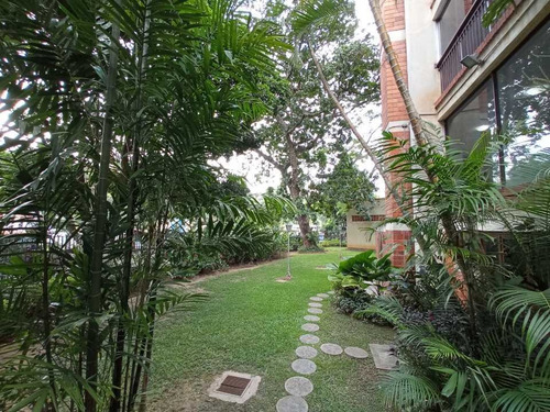Imagen 4 de 30 de Se Vende Apartamento Actualizado 230 M² 6h/5b/2p Santa Marta