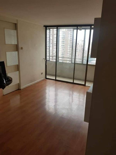 Se Vende Depto. De 36 Mt2 Cercano A Metro Santa Lucía. 