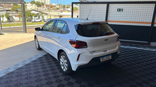 Chevrolet Onix HATCH LTZ 1.0 12V TB Flex 5p Mec.
