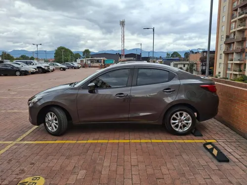 Mazda 2 1.5 Touring