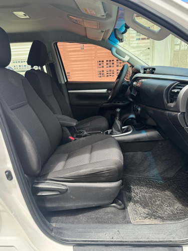 Toyota Hilux 4x4 2.4 Diésel