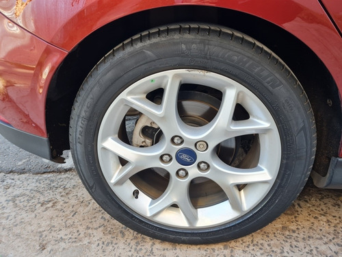 Ford Focus Se Plus At6