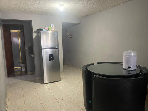 Casa En Venta En Col. Bernardo Cobos, Irapuato, Gto.