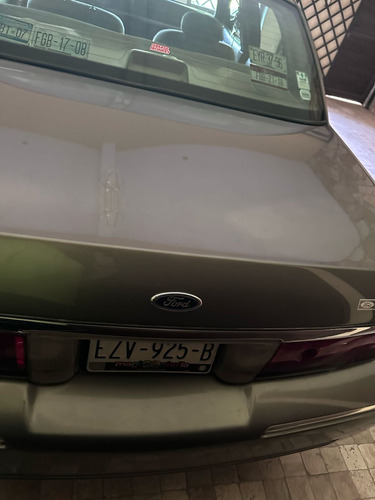 Ford Grand Marquis Ls Análogo At