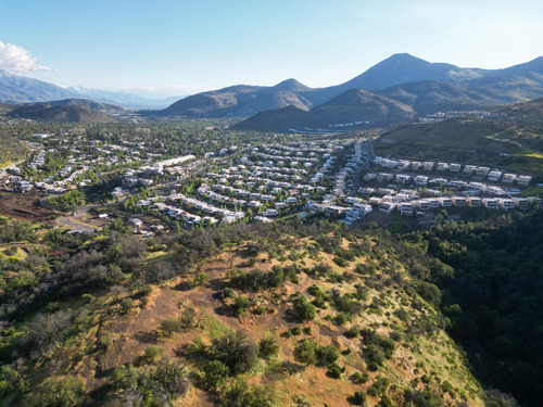 Venta Terreno De 31,7 Has - 317.000 M2 - Lo Barnechea