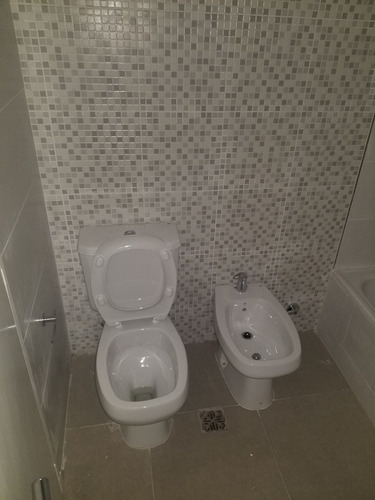 Imagen 7 de 9 de Monoambiente En Venta En Barrio Constituyentes.