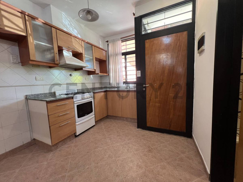 Alquiler Ph, Mono Divisible, 60 M2, Patio, Jardin, Lavadero, Garage, Baulera. Laprida 2000, Florida