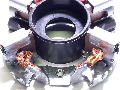 Plaqueta Carbones Gv125 Burro Bosch Ford Fiesta 1.0cc