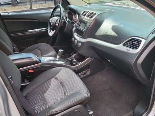 Dodge Journey 2.4 Se 7 Pasajeros At