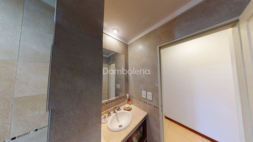 Casa Chalet En Venta O Permuta Ubicado En Francisco Álvarez, Moreno, G.b.a. Zona Oeste