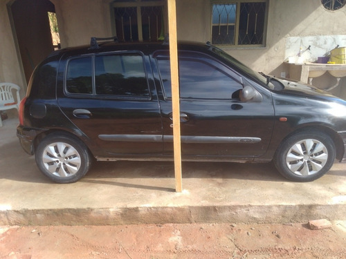 Renault Clio 2001 1.0 16v Rn 5p