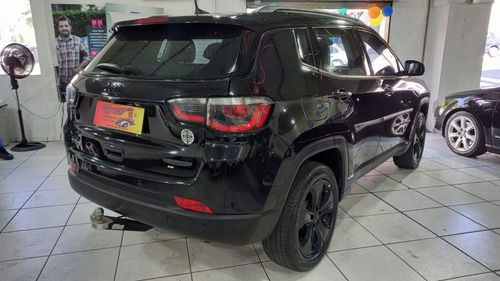 Imagem 5 de 9 de Jeep Compass Night Egl