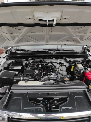 Imagen 10 de 10 de Nissan Np300 2018 2.5 Pick-up Dh Pack Seg Mt