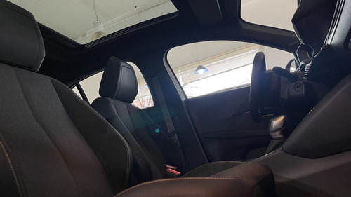 Imagen 23 de 25 de Peugeot 208 Roadtrip Tiptronic