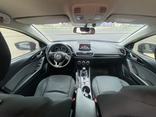 Mazda 3 2.0 Touring