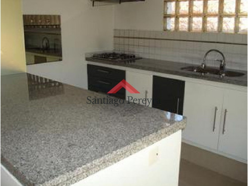 Casa De 4 Dormitorios En Alquiler Y Venta Cerca De La Playa En Rincón Del Indio, Punta Del Este.- Ref: 6056