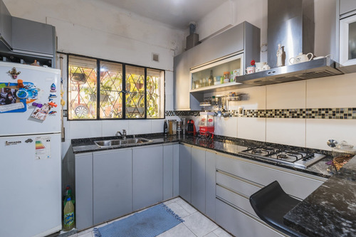 Imagen 2 de 27 de Venta Casa Interna B°belgrano 2 Dormi Y Comodín
