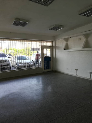 Imagen 4 de 8 de Alquiler Local Comercial En Cc Los Chaguaramos, Nva Barcelona