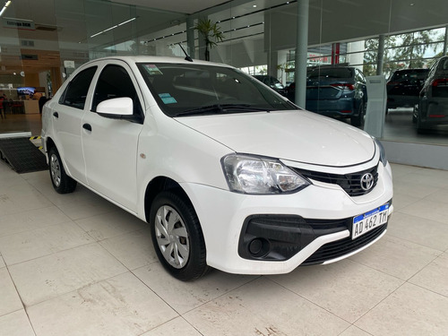 Toyota Etios 1.5 Sedan X
