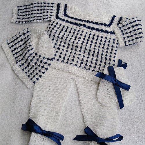 Conjunto Para Bebe Tejido A Mano