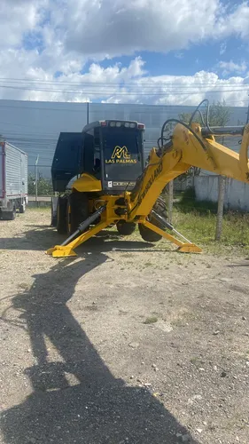 Retroexcavadora New Holland B115b Modelo 2014