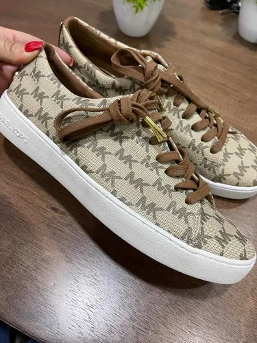 Tenis mk cafes new arrivals