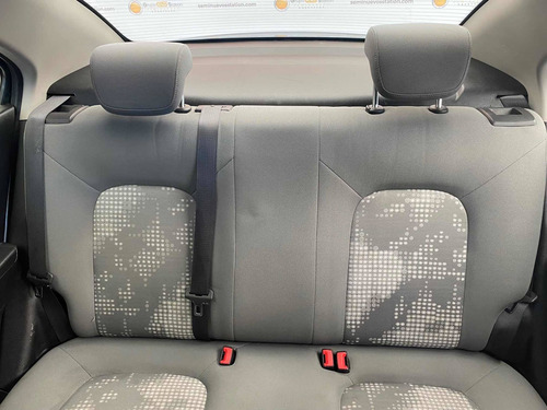 Imagen 10 de 13 de Chevrolet Sonic 1.6 Ls Mt 2016