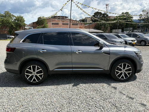 Renault Koleos 2.5 Intens 4X4 Bose
