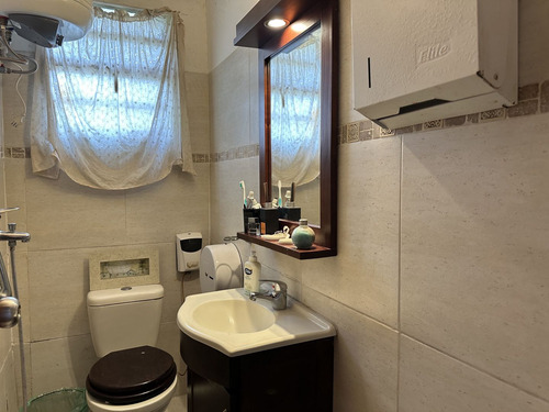 Casa En Venta De 4 Dormitorios En Malvin (ref: Gmu-104)