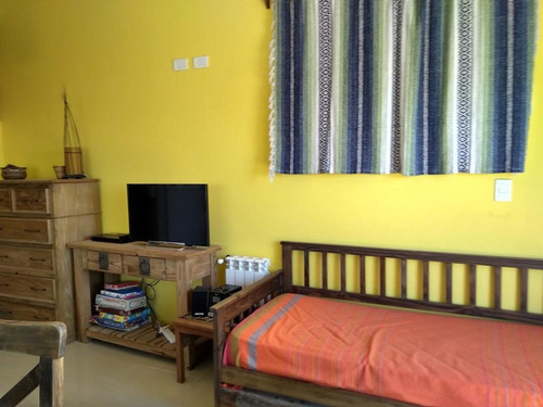 Imagen 5 de 11 de Depto 2 Ambientes Y 1/2 Villa Gesell A Metros Del Mar