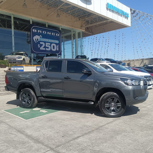 Toyota Hilux 2.7 Cabina Doble Sr Mt
