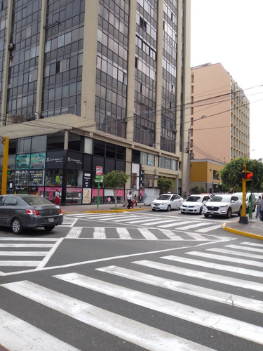 Alquilo Super Céntrico Estacionamiento, (cochera) Vehicular Esquina Schell C/larco Miraflores (cerca Bcp)