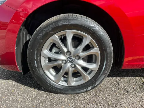 Mazda 2 (2) (fl) Touring Mt 1500cc 6ab