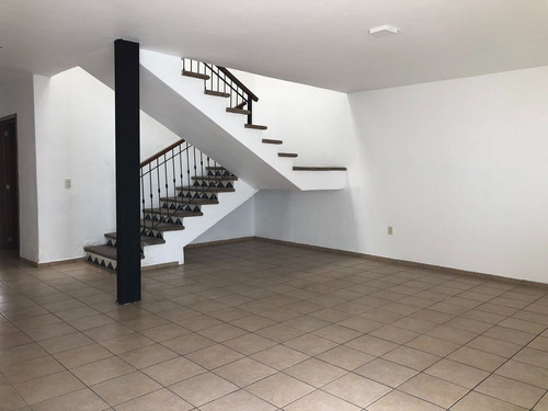 Imagen 20 de 30 de En Venta Casa En Fracc. La Loma, Royal Country