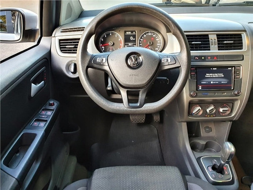 Imagem 11 de 15 de Volkswagen Spacefox 1.6 Msi Trendline 8v Flex 4p Automatizad